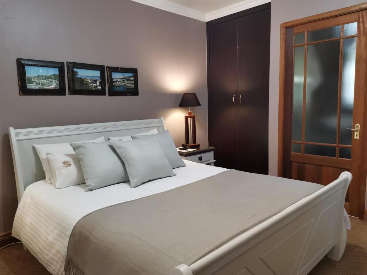 2 Leafed Doors Otel Sandton Dış mekan fotoğraf
